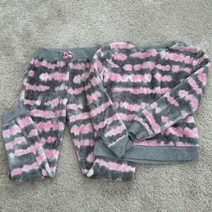 Girls soft pink and gray pajamas set size 10/12